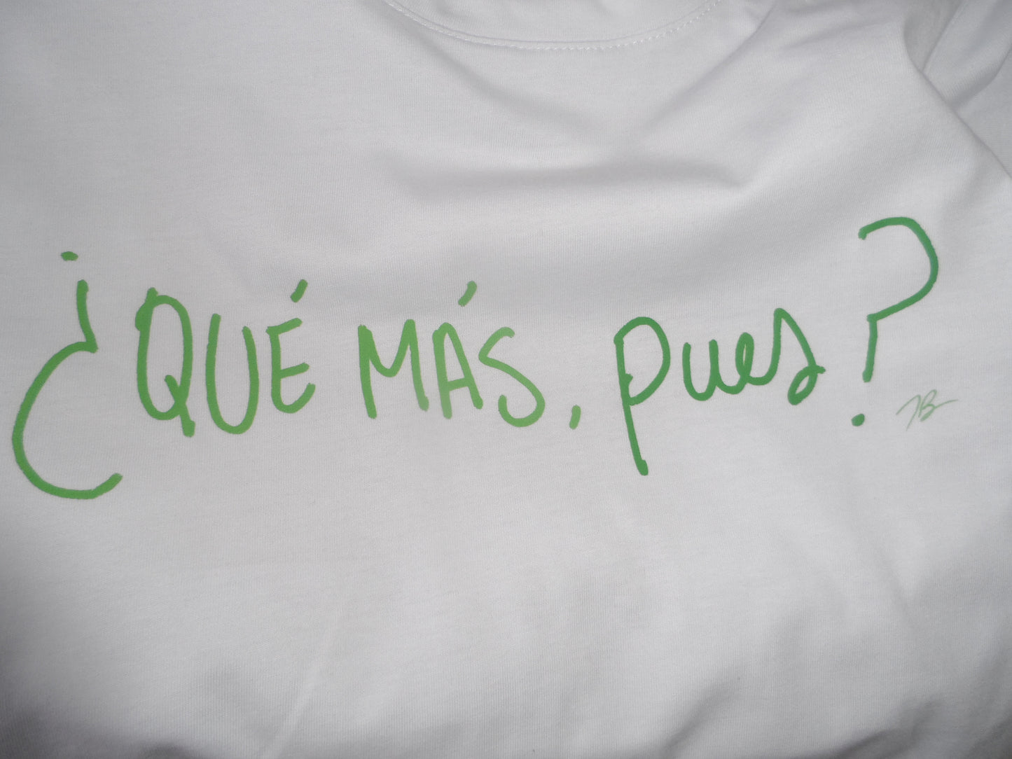 Camiseta “¿Qué más, pues?” – Orgullo paisa ilustrado